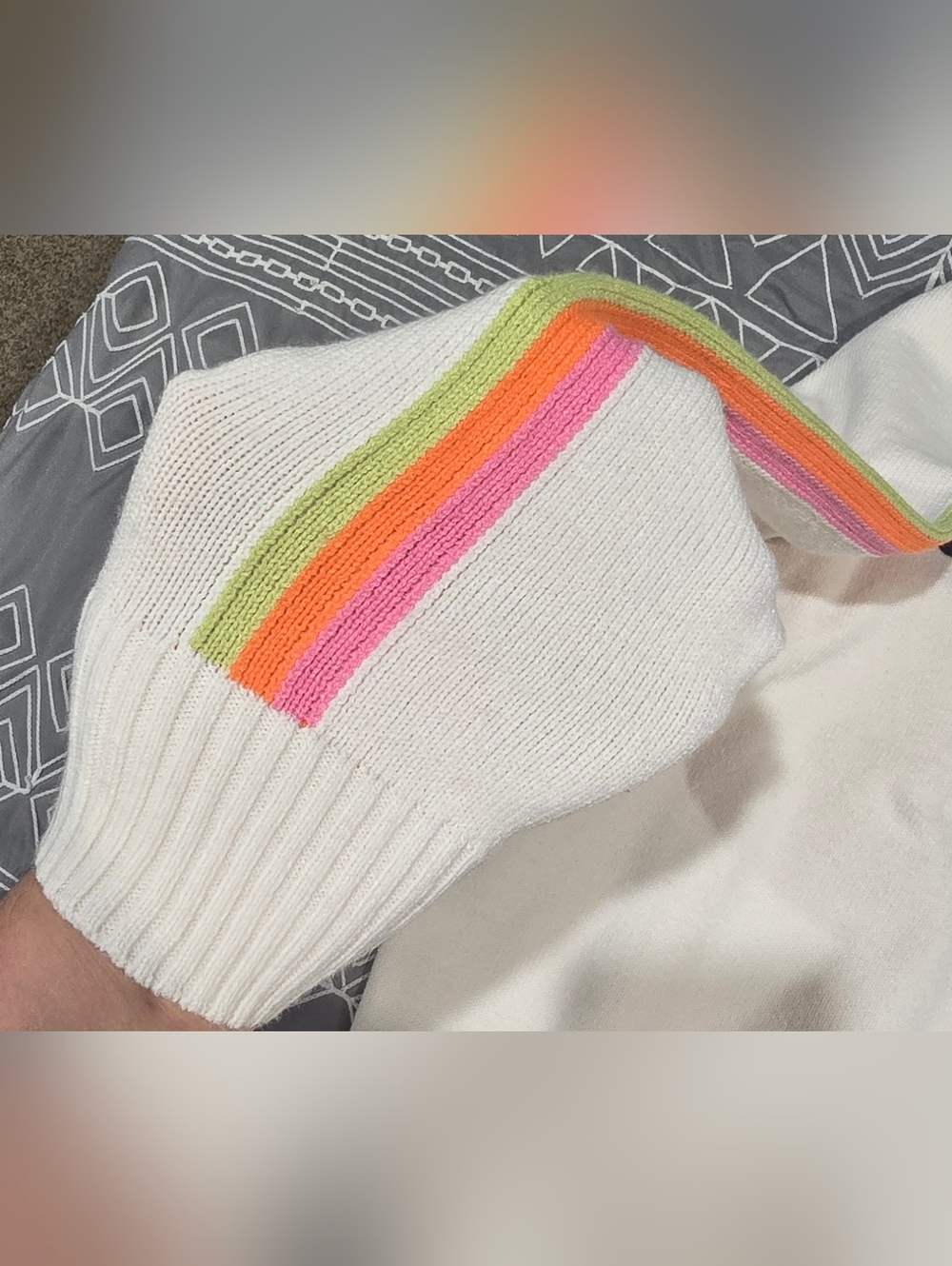 Shiraleah Weekend Sweater With Rainbow Striped Sleeves Size Small - Picture 3 of 6